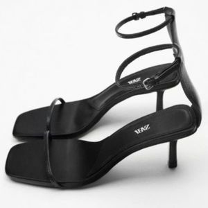 NEW Zara minimalist strappy black leather kitten heel sandals